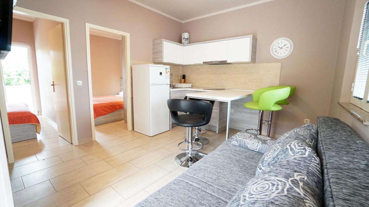 Apartments Paradiso Vir Exterior photo